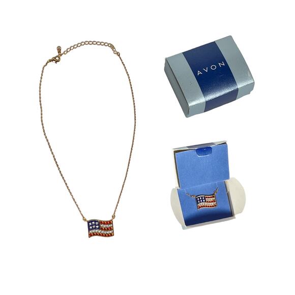 Vintage Avon USA Flag Necklace Patriotic - Picture 1 of 9